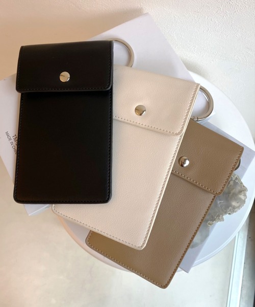 SPINNS（スピンズ）の「【組み合わせ自由自在】フェイクレザーカスタムバッグ モバイルケース（スマホケース/カバー・レディース・ブラック/アイボリー/ベージュ・ONESIZE）」の4枚目の写真