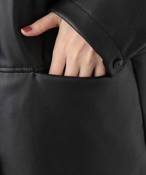 A part by（アパートバイ）の「フェイクレザーステンカラーコート  229500（ステンカラーコート・レディース・ブラック/ベージュ・FREE）」の4枚目の写真