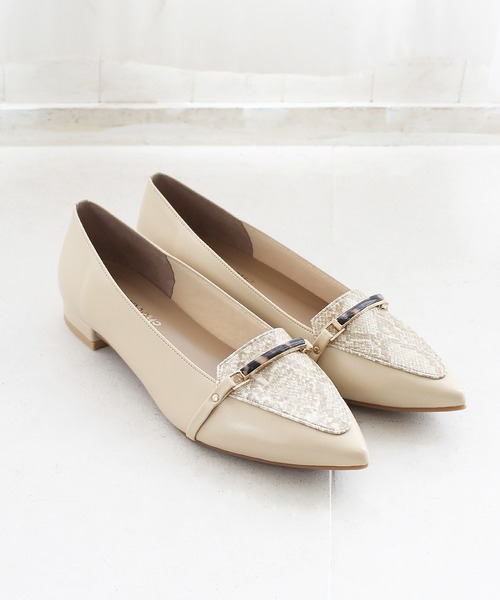 chocolates（チョコラテス）の「ポインテッドトゥ ビット ローファー【日本製】（ローファー・レディース・アイボリー/ダークブラウン/カーキ/ブラック/ライトグレー・22cm/23.5cm/23cm/25cm/24.5cm/22.5cm/24cm）」の16枚目の写真