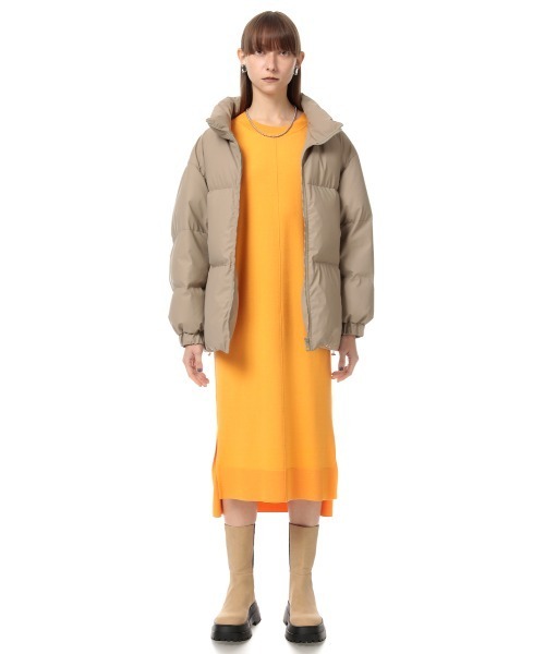 SLY(スライ)の「CREW NECK MIDI OP クルーネックミディアム ワンピース(ワンピース・レディース・ブラック/キャメル/ターコイズブルー/イエロー・FREE)」の16枚目の写真