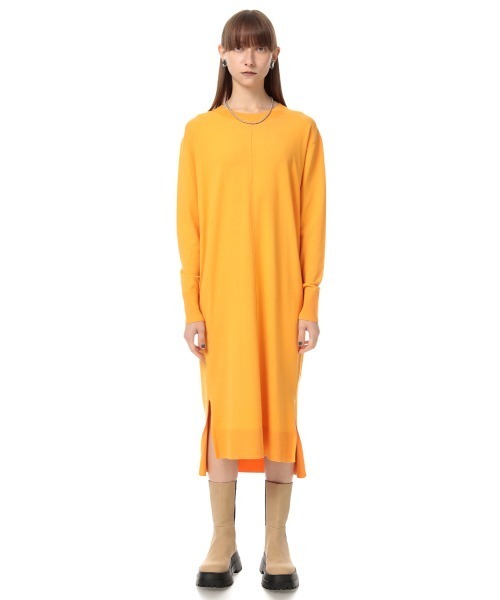 SLY(スライ)の「CREW NECK MIDI OP クルーネックミディアム ワンピース(ワンピース・レディース・ブラック/キャメル/ターコイズブルー/イエロー・FREE)」の17枚目の写真