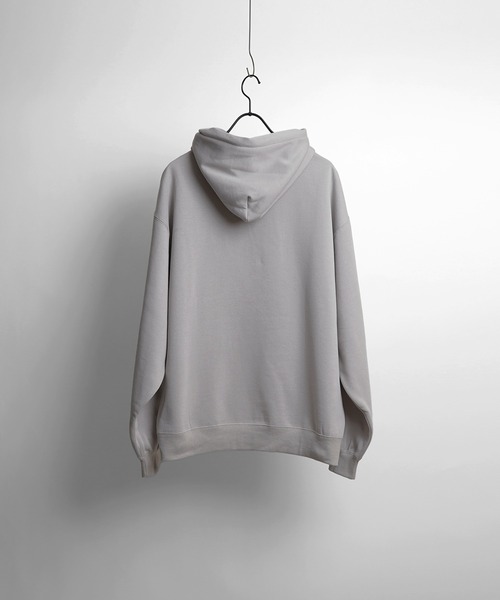 Confirm(コンファーム)の「ルーズシルエットプルオーバーパーカー【Confirm】(パーカー・メンズ・チャコールグレー/ベージュ/ブラック/サックスブルー/アイボリー/ブルー/ホワイト/レッド/パープル/ミント/ブラック系その他/グリーン/ベージュ系その他・M/L)」の19枚目の写真