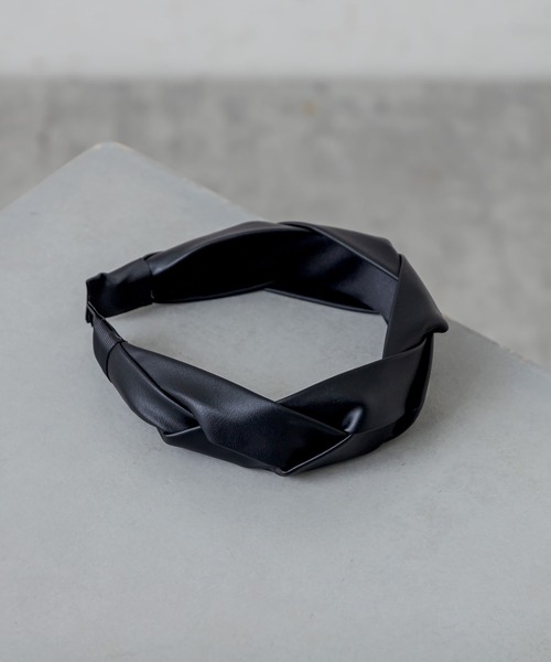 RASVOA（ラスボア）の「レザーツイストカチューシャ（カチューシャ・レディース・ブラック・FREE）」の12枚目の写真