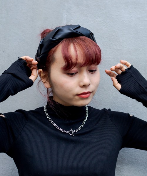 RASVOA（ラスボア）の「レザーツイストカチューシャ（カチューシャ・レディース・ブラック・FREE）」の5枚目の写真