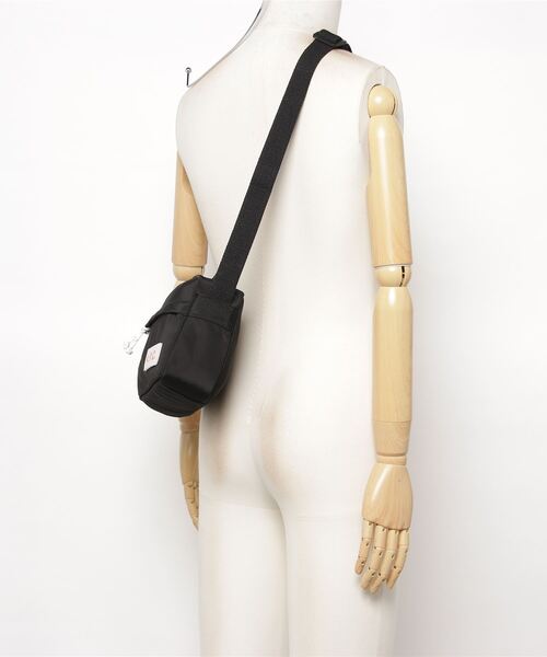 A.P.C.（アーペーセー）の「A.P.C. Protection CAMERA BAG 