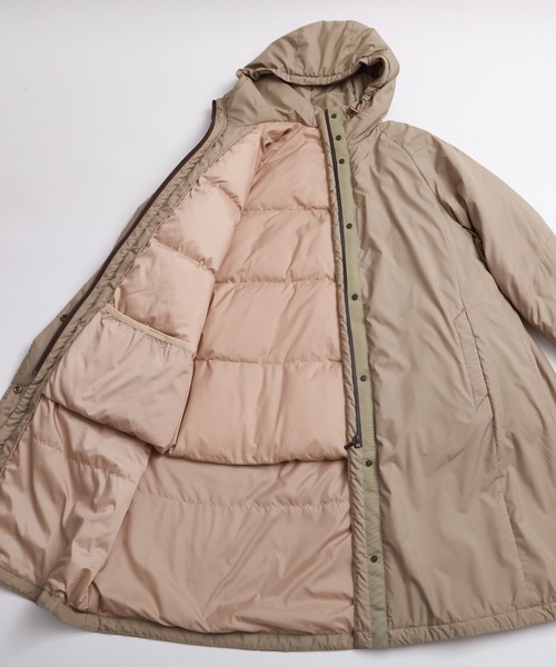 A DEGREE FAHRENHEIT(エーディグリーファーレンハイ)の「AラインHBダウンコート(ダウンジャケット/コート・レディース・ベージュ/ブラック・SMALL/MEDIUM)」の18枚目の写真