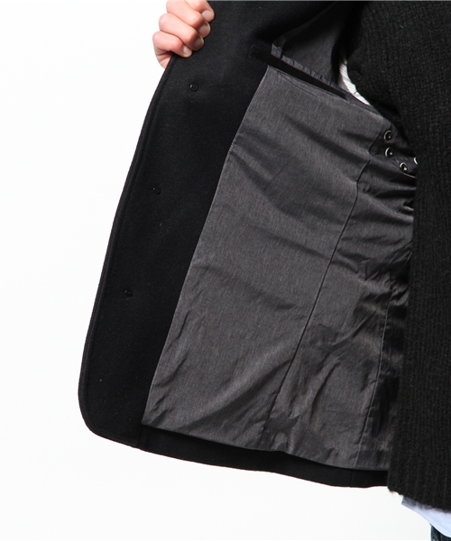 SHIPS(シップス)の「SC: メルトン シングル Pコート(ピーコート・メンズ・ベージュ/ネイビー・MEDIUM/X-LARGE/SMALL/LARGE)」の4枚目の写真
