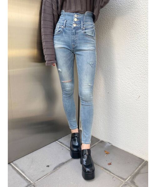 EMODA（エモダ）の「ステップスイッチングハイウエストパギンス（デニムパンツ・レディース・ライトブルー/インディゴブルー・X-SMALL/SMALL/MEDIUM）」の3枚目の写真