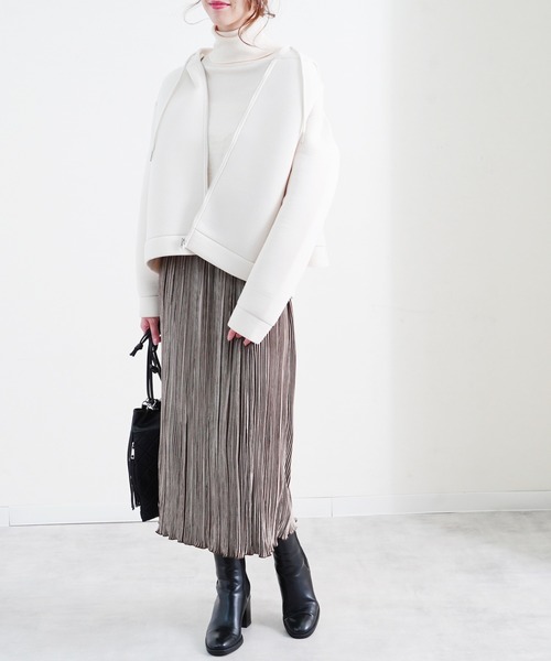 Fizz(フィズ)の「【Fizz/フィズ】 ボンディング素材 バックフリルジップパーカー(パーカー・レディース・ベージュ/ブラック/アイボリー/グレー・M/L/XL)」の20枚目の写真