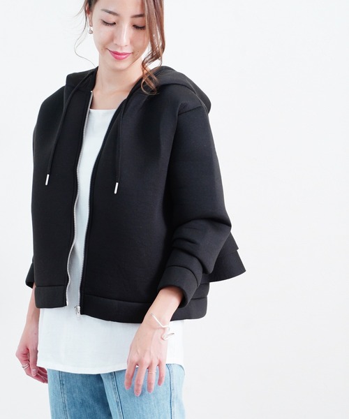 Fizz(フィズ)の「【Fizz/フィズ】 ボンディング素材 バックフリルジップパーカー(パーカー・レディース・ベージュ/ブラック/アイボリー/グレー・M/L/XL)」の18枚目の写真