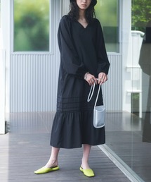 VACANCY（ヴァカンシー）の「ボリューム袖Vネックワンピース（ワンピース）」