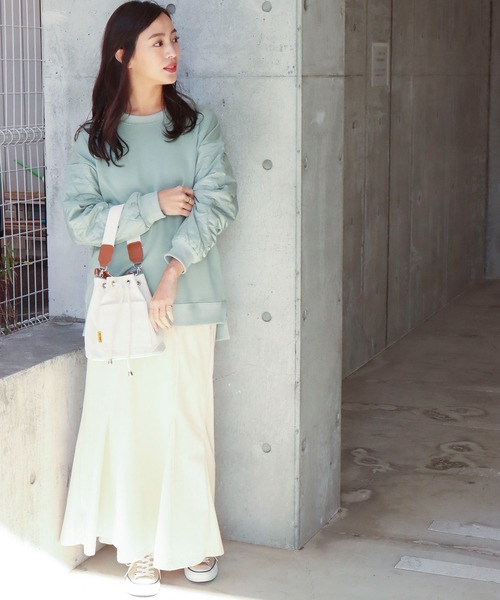 libelle more（リベル モア）の「袖キルティング切替カットプルオーバー（Tシャツ/カットソー・レディース・ブラック/アイボリー/グレイッシュベージュ/ミント・M/L）」の14枚目の写真