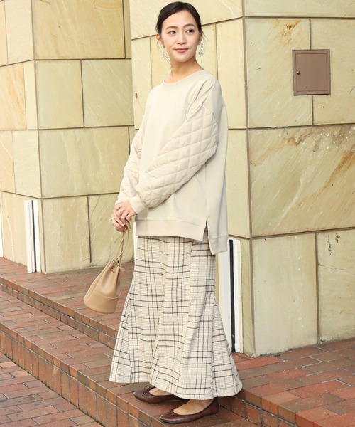 libelle more（リベル モア）の「袖キルティング切替カットプルオーバー（Tシャツ/カットソー・レディース・ブラック/アイボリー/グレイッシュベージュ/ミント・M/L）」の6枚目の写真