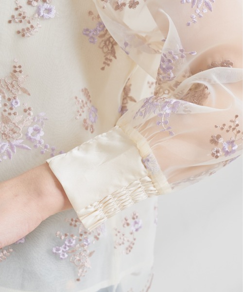 natural couture（ナチュラルクチュール）の「オーガンジー刺繍パフブラウス（シャツ/ブラウス・レディース・サックスブルー/ピンク/アイボリー・FREE）」の19枚目の写真