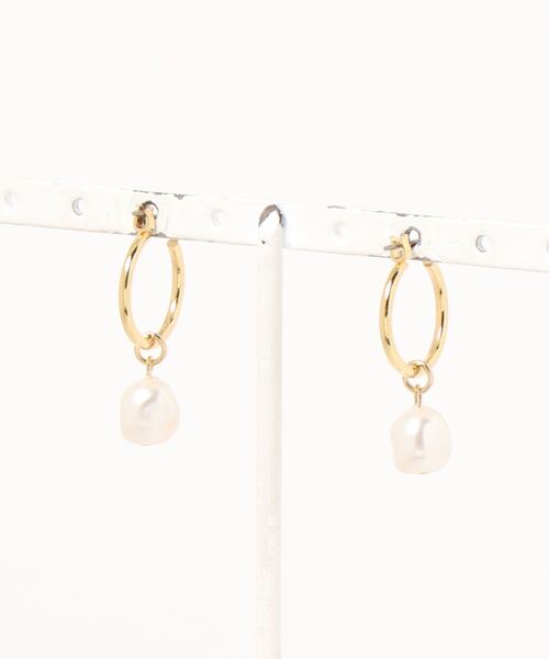 tone（トーン）の「【Le soleil】beansのようなフープピアス(MA)（ピアス（両耳用）・レディース・ホワイト/グリーン系その他・FREE）」の3枚目の写真