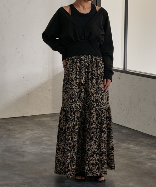 Ezick（エジック）の「ジオメトリック柄ティアードスカート（スカート・レディース・ブラック/グリーン・FREE）」の6枚目の写真