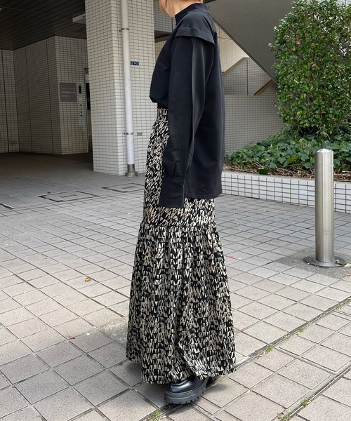 Ezick（エジック）の「ジオメトリック柄ティアードスカート（スカート・レディース・ブラック/グリーン・FREE）」の18枚目の写真