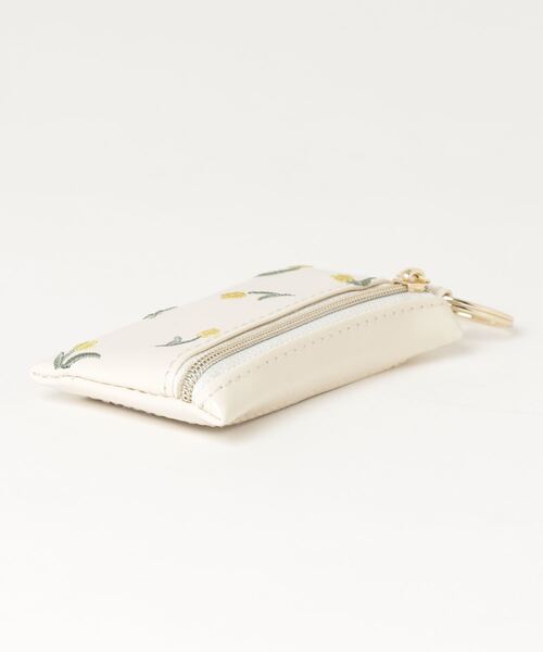 Flowering（フラワーリング）の「マルチデザイン /  キーポーチ（キーケース/キーアクセサリー・レディース・アイボリー/アイボリー系1/ネイビー/グレー/ブラウン/シルバー/ベージュ/ゴールド・FREE）」の10枚目の写真