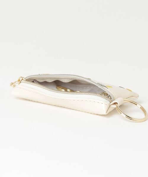 Flowering（フラワーリング）の「マルチデザイン /  キーポーチ（キーケース/キーアクセサリー・レディース・アイボリー/アイボリー系1/ネイビー/グレー/ブラウン/シルバー/ベージュ/ゴールド・FREE）」の11枚目の写真