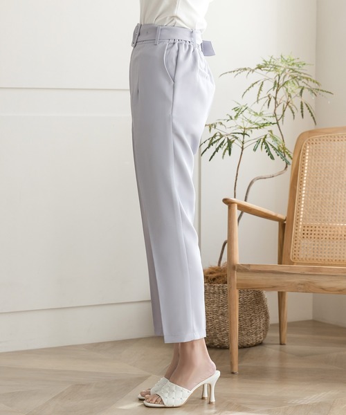 Julia Boutique（ジュリアブティック）の「バックルベルト付きテーパードパンツ/22006（その他パンツ・レディース・ベージュ/ラベンダー/グリーン/ブラック・ONE）」の14枚目の写真