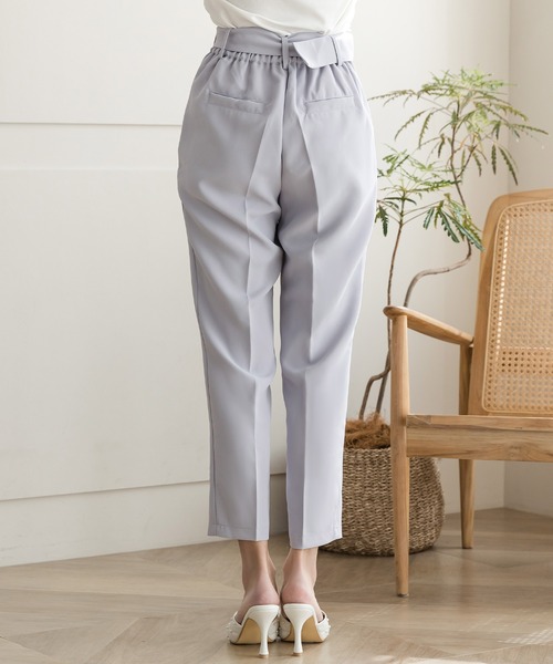 Julia Boutique（ジュリアブティック）の「バックルベルト付きテーパードパンツ/22006（その他パンツ・レディース・ベージュ/ラベンダー/グリーン/ブラック・ONE）」の15枚目の写真