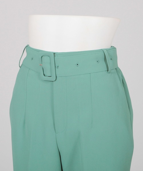 Julia Boutique（ジュリアブティック）の「バックルベルト付きテーパードパンツ/22006（その他パンツ・レディース・ベージュ/ラベンダー/グリーン/ブラック・ONE）」の17枚目の写真