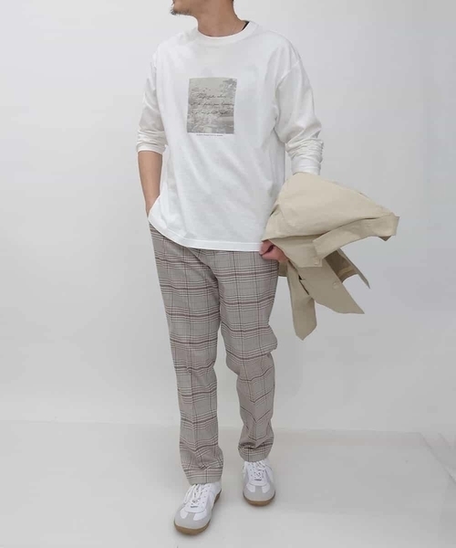 a.v.v(アーヴェヴェ)の「スクエアプリントセミワイドシルエットカットソー(Tシャツ/カットソー・メンズ・ホワイト/カーキ/ピンク・46/48/44/50)」の13枚目の写真