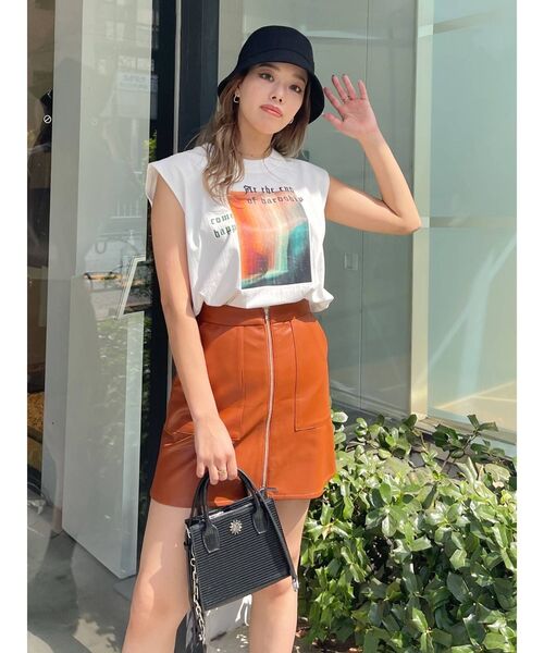 EVRIS（エヴリス）の「グラフィックルーズノースリーブトップス（Tシャツ/カットソー・レディース・ホワイト/ブラック・FREE）」の6枚目の写真