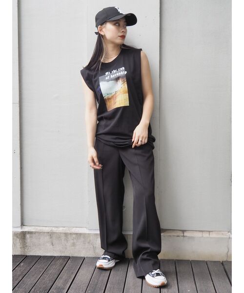 EVRIS（エヴリス）の「グラフィックルーズノースリーブトップス（Tシャツ/カットソー・レディース・ホワイト/ブラック・FREE）」の10枚目の写真