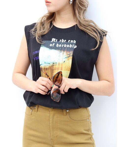 EVRIS（エヴリス）の「グラフィックルーズノースリーブトップス（Tシャツ/カットソー・レディース・ホワイト/ブラック・FREE）」の15枚目の写真