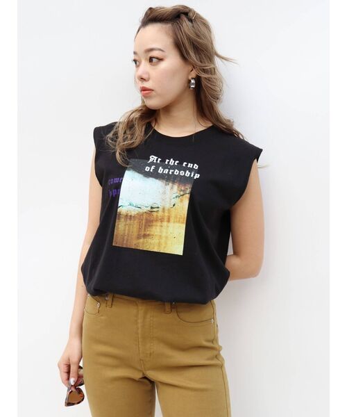 EVRIS（エヴリス）の「グラフィックルーズノースリーブトップス（Tシャツ/カットソー・レディース・ホワイト/ブラック・FREE）」の17枚目の写真