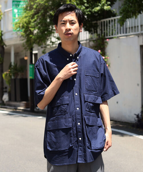 BEAMS（ビームス）の「BEAMS / 3段ポケット ルーズシルエット シャツ（シャツ/ブラウス・メンズ・ネイビー/サックスブルー・S/M/L/XL）」の4枚目の写真