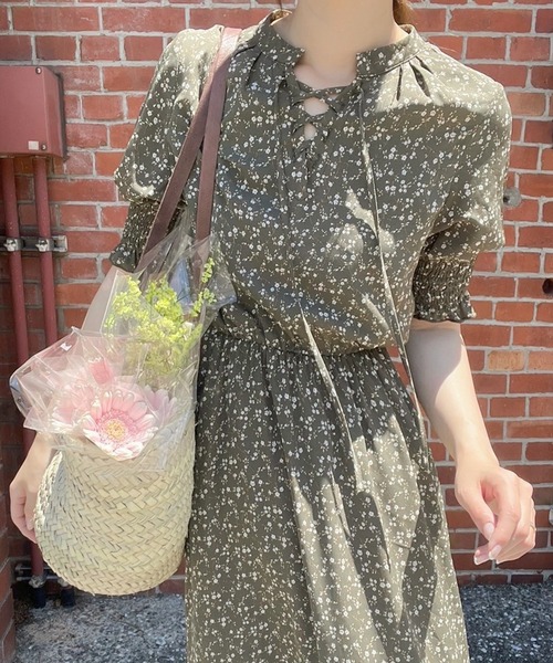 LAUIR(ラウアー)の「花柄シフォンリボンロングワンピース(ワンピース・レディース・ホワイト/ブラック/イエロー/ダークグリーン/ブラウン・MEDIUM/LARGE/X-LARGE)」の5枚目の写真