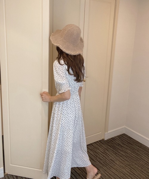 LAUIR(ラウアー)の「花柄シフォンリボンロングワンピース(ワンピース・レディース・ホワイト/ブラック/イエロー/ダークグリーン/ブラウン・MEDIUM/LARGE/X-LARGE)」の12枚目の写真