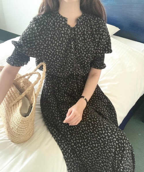 LAUIR(ラウアー)の「花柄シフォンリボンロングワンピース(ワンピース・レディース・ホワイト/ブラック/イエロー/ダークグリーン/ブラウン・MEDIUM/LARGE/X-LARGE)」の10枚目の写真