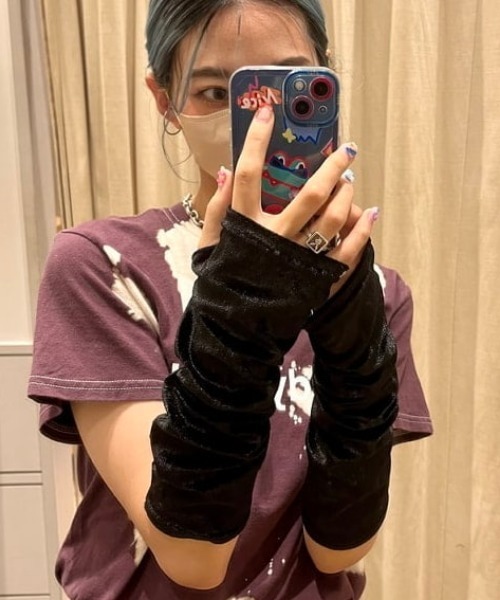 Ray BEAMS（レイビームス）の「Ray BEAMS / ベルベット アームウォーマー（アームカバー・レディース・ミント/ブラック・ONE SIZE）」の15枚目の写真