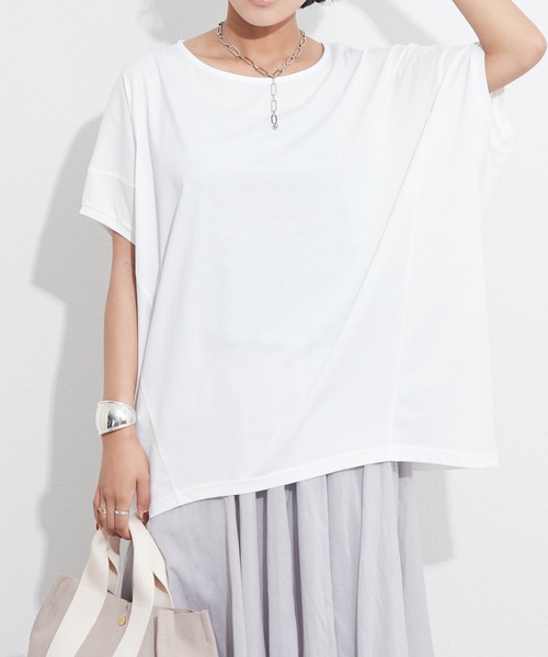 OUVRAGE CLASSE（ウヴラージュクラス）の「定番ドルマンTシャツ（Tシャツ/カットソー・レディース・ホワイト/ブラック/ベージュ/イエロー/ラベンダー・FREE）」の2枚目の写真