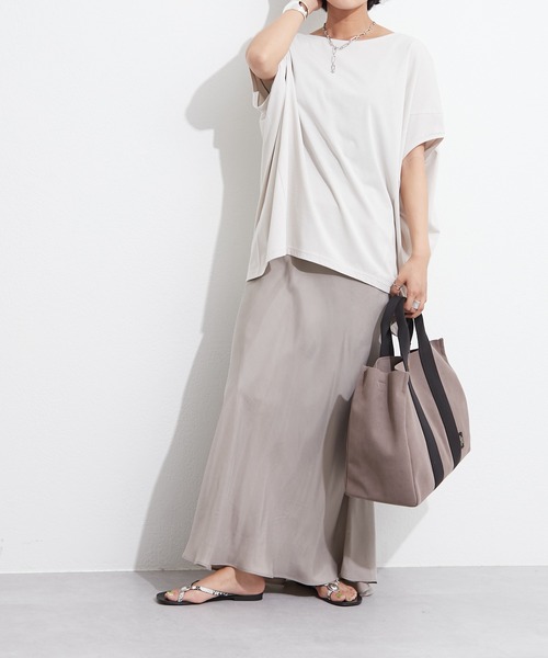 OUVRAGE CLASSE（ウヴラージュクラス）の「定番ドルマンTシャツ（Tシャツ/カットソー・レディース・ホワイト/ブラック/ベージュ/イエロー/ラベンダー・FREE）」の10枚目の写真
