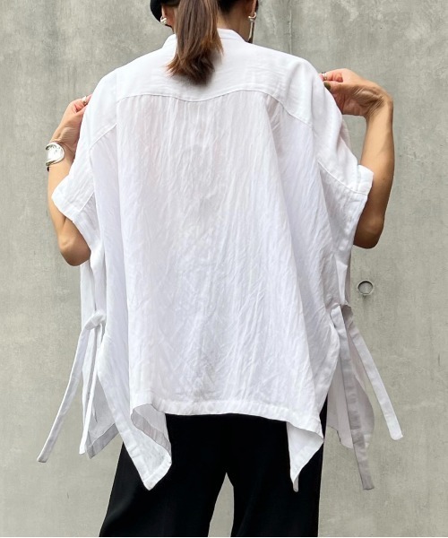 ECRIRE(エクリール)の「【YUKIEコラボ】サイドスリットリネンライクシャツ(シャツ/ブラウス・レディース・ブラック/オフホワイト/ピンク/グリーン・S/M)」の5枚目の写真