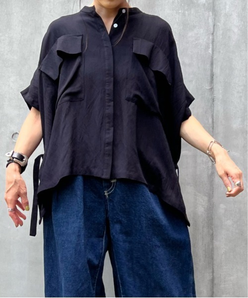 ECRIRE(エクリール)の「【YUKIEコラボ】サイドスリットリネンライクシャツ(シャツ/ブラウス・レディース・ブラック/オフホワイト/ピンク/グリーン・S/M)」の9枚目の写真