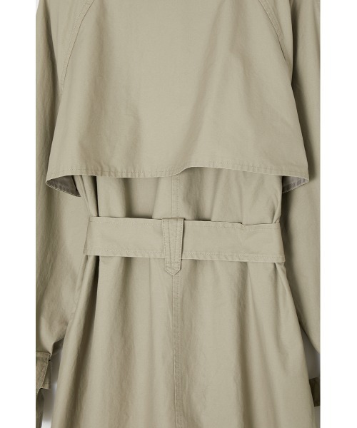 MOUSSY（マウジー）の「BIG COLLAR OVER TRENCH コート（トレンチコート・レディース・ベージュ/ブラック・1/2）」の11枚目の写真