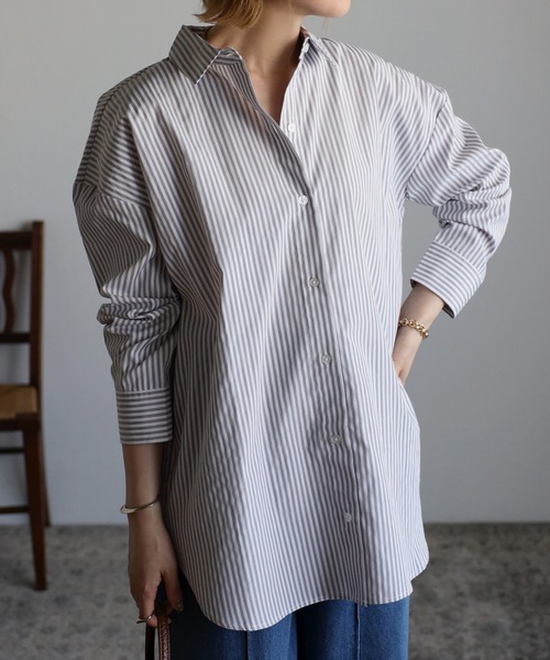 Yucca(ユッカ)の「長袖ルーズシルエットシャツ(シャツ/ブラウス・レディース・ホワイト/ネイビー/グレー/ピンク・LARGE/MEDIUM)」の3枚目の写真