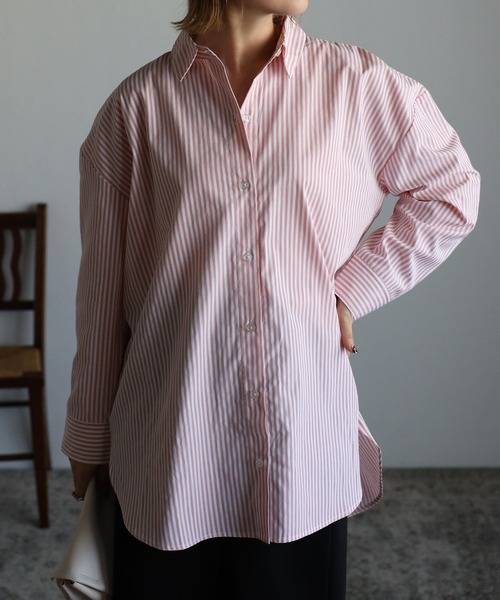 Yucca(ユッカ)の「長袖ルーズシルエットシャツ(シャツ/ブラウス・レディース・ホワイト/ネイビー/グレー/ピンク・LARGE/MEDIUM)」の1枚目の写真