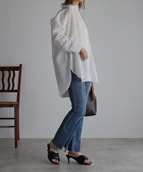 Yucca(ユッカ)の「長袖ルーズシルエットシャツ(シャツ/ブラウス・レディース・ホワイト/ネイビー/グレー/ピンク・LARGE/MEDIUM)」の11枚目の写真