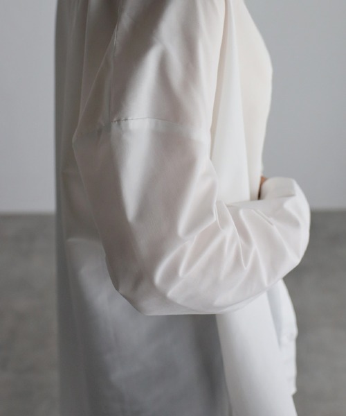 Yucca(ユッカ)の「長袖ルーズシルエットシャツ(シャツ/ブラウス・レディース・ホワイト/ネイビー/グレー/ピンク・LARGE/MEDIUM)」の16枚目の写真