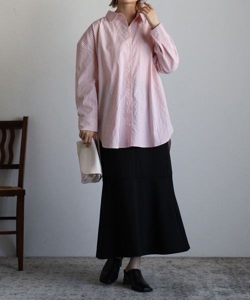 Yucca(ユッカ)の「長袖ルーズシルエットシャツ(シャツ/ブラウス・レディース・ホワイト/ネイビー/グレー/ピンク・LARGE/MEDIUM)」の19枚目の写真