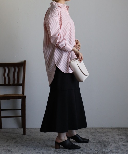 Yucca(ユッカ)の「長袖ルーズシルエットシャツ(シャツ/ブラウス・レディース・ホワイト/ネイビー/グレー/ピンク・LARGE/MEDIUM)」の18枚目の写真