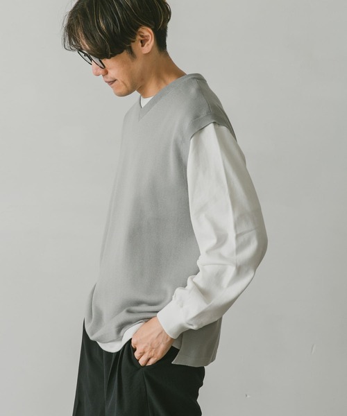 URBAN RESEARCH DOORS（アーバンリサーチドアーズ）の「ダブルフェイスVネックベスト（Tシャツ/カットソー・メンズ・チャコールグレー/ブラウン/ブルー/グレー系その他・MEDIUM/LARGE）」の7枚目の写真