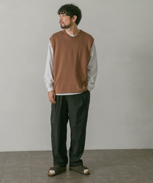 URBAN RESEARCH DOORS（アーバンリサーチドアーズ）の「ダブルフェイスVネックベスト（Tシャツ/カットソー・メンズ・チャコールグレー/ブラウン/ブルー/グレー系その他・MEDIUM/LARGE）」の19枚目の写真
