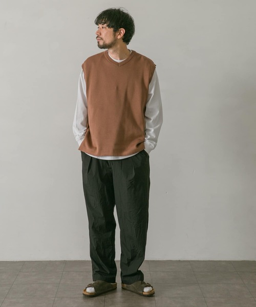 URBAN RESEARCH DOORS（アーバンリサーチドアーズ）の「ダブルフェイスVネックベスト（Tシャツ/カットソー・メンズ・チャコールグレー/ブラウン/ブルー/グレー系その他・MEDIUM/LARGE）」の20枚目の写真